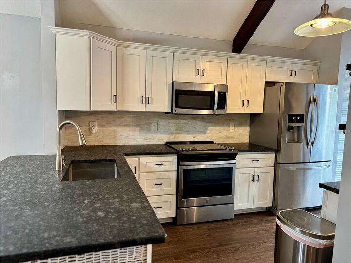 Property Photo:  4006 Muriel Place 5C  FL 33614 