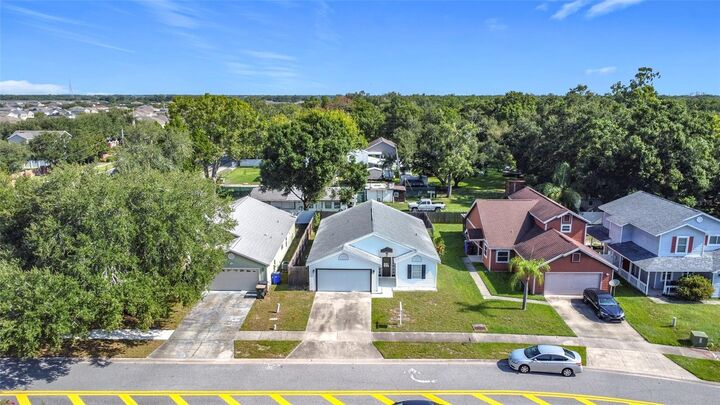Property Photo: 4316 Natchez Trace Drive FL 34769