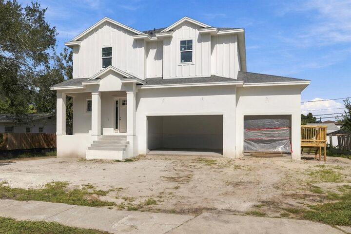 Property Photo:  4703 W Fair Oaks Avenue  FL 33611 