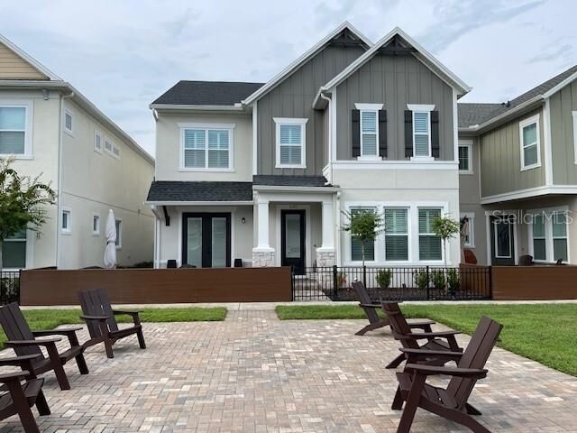 Property Photo: 640 Rosewood Way FL 32746