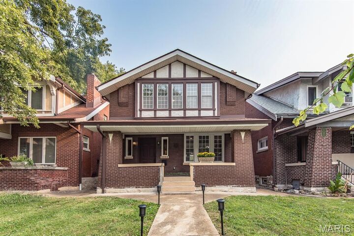 Property Photo: 4255 Lafayette Avenue MO 63110