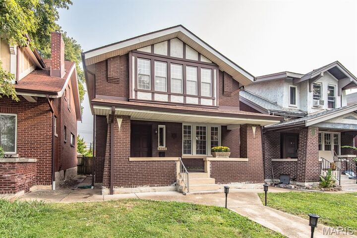 Property Photo: 4255 Lafayette Avenue MO 63110