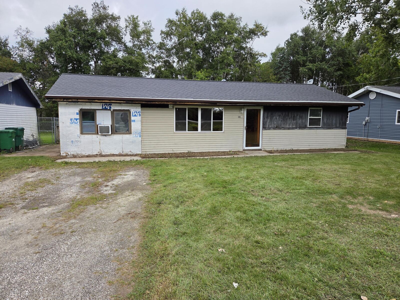 Property Photo:  4430 S 10th St  WI 54220 