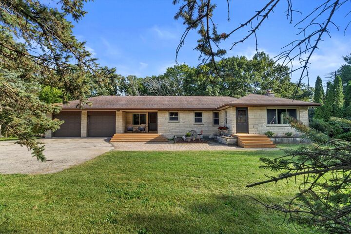 Property Photo:  W331s7559 County Road Ee -  WI 53149 
