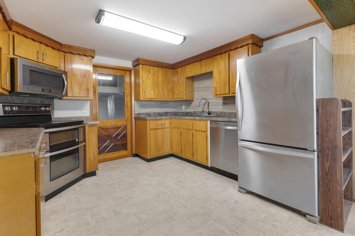 Property Photo: 2036 Townhall Rd WI 53511