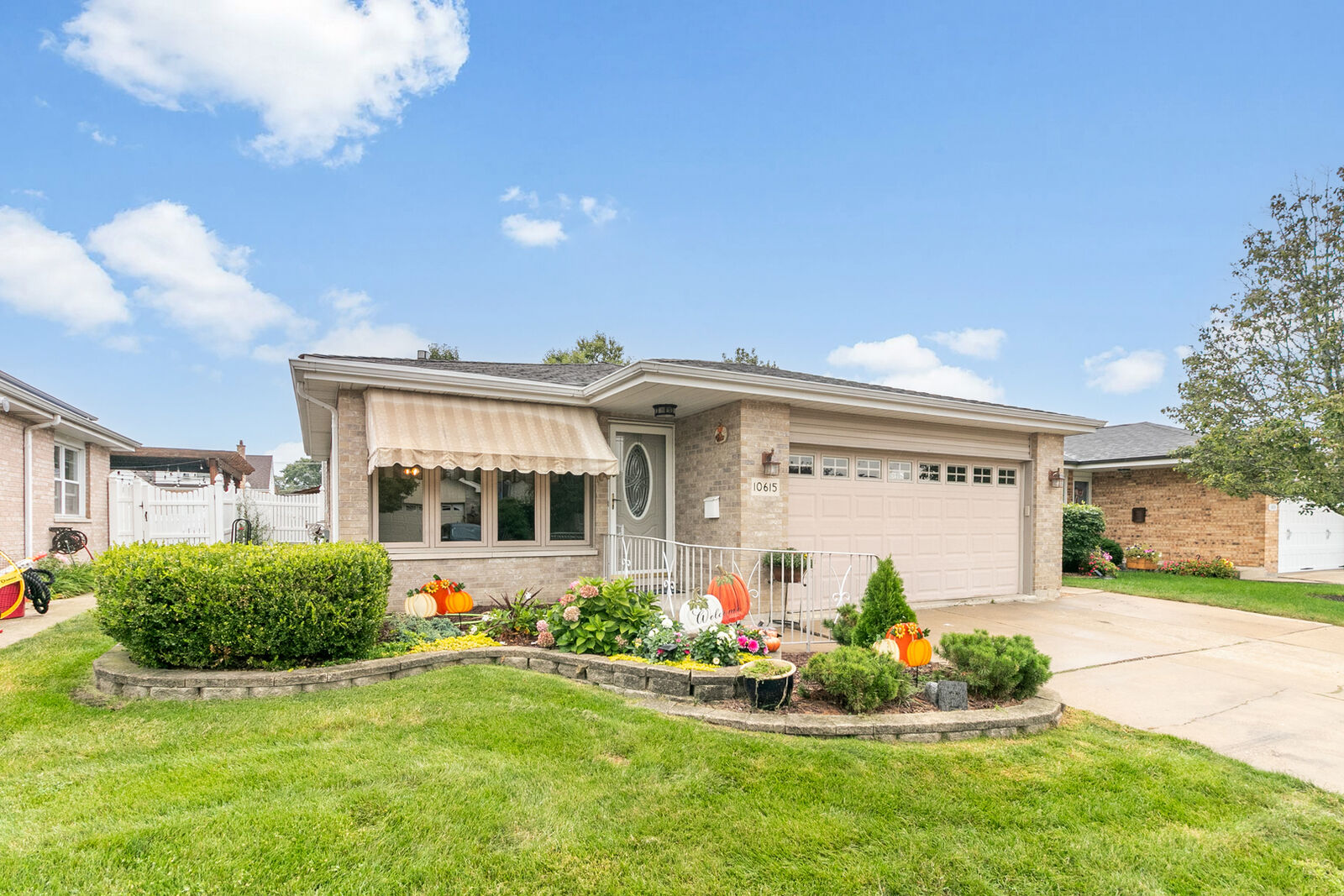 Property Photo:  10615 S Trumbull Avenue  IL 60655 