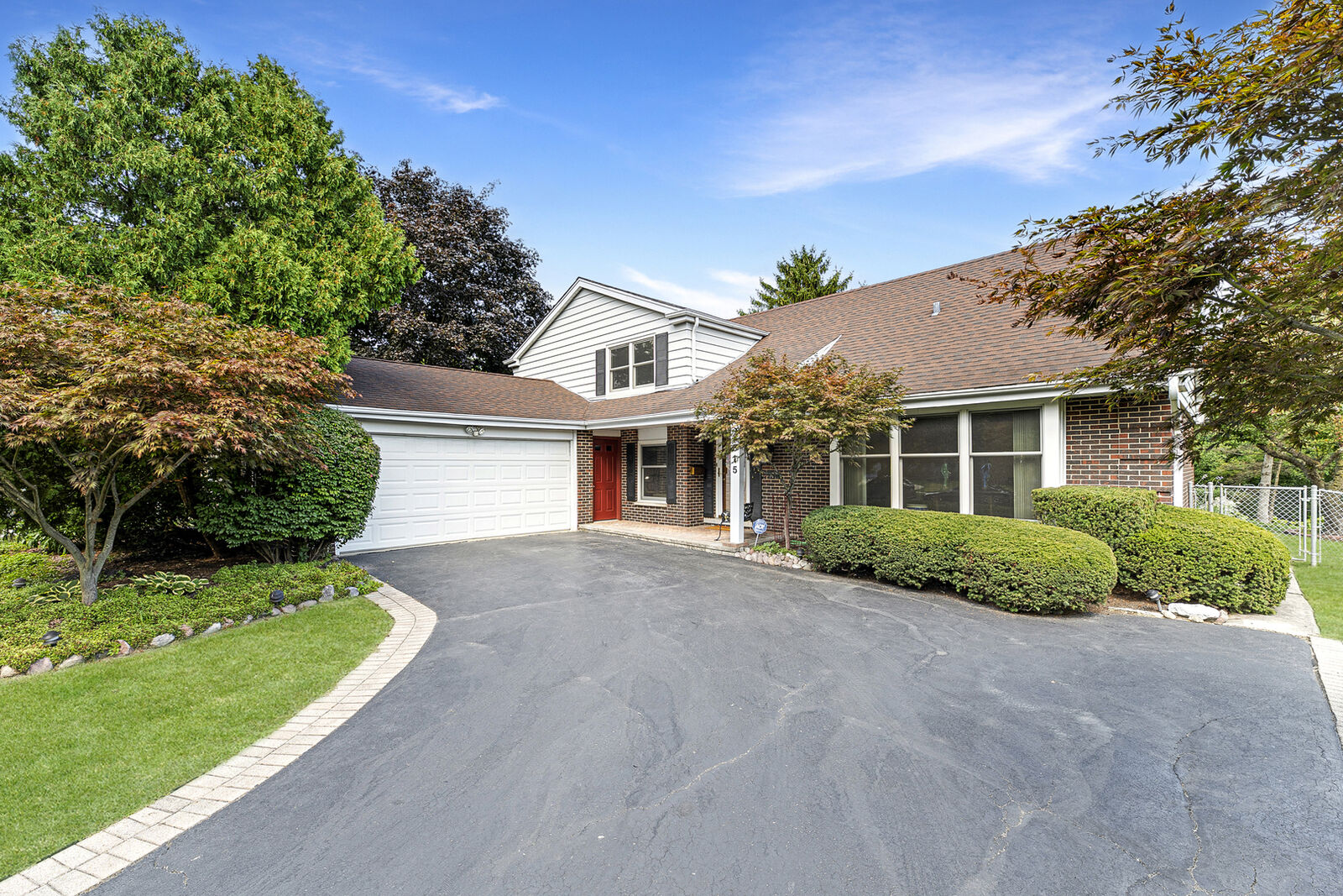 Property Photo: 2515 Pebbleford Lane IL 60026