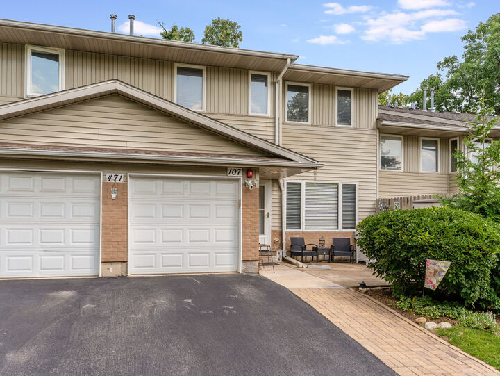 471 River Bend Road 107  Naperville IL 60540 photo