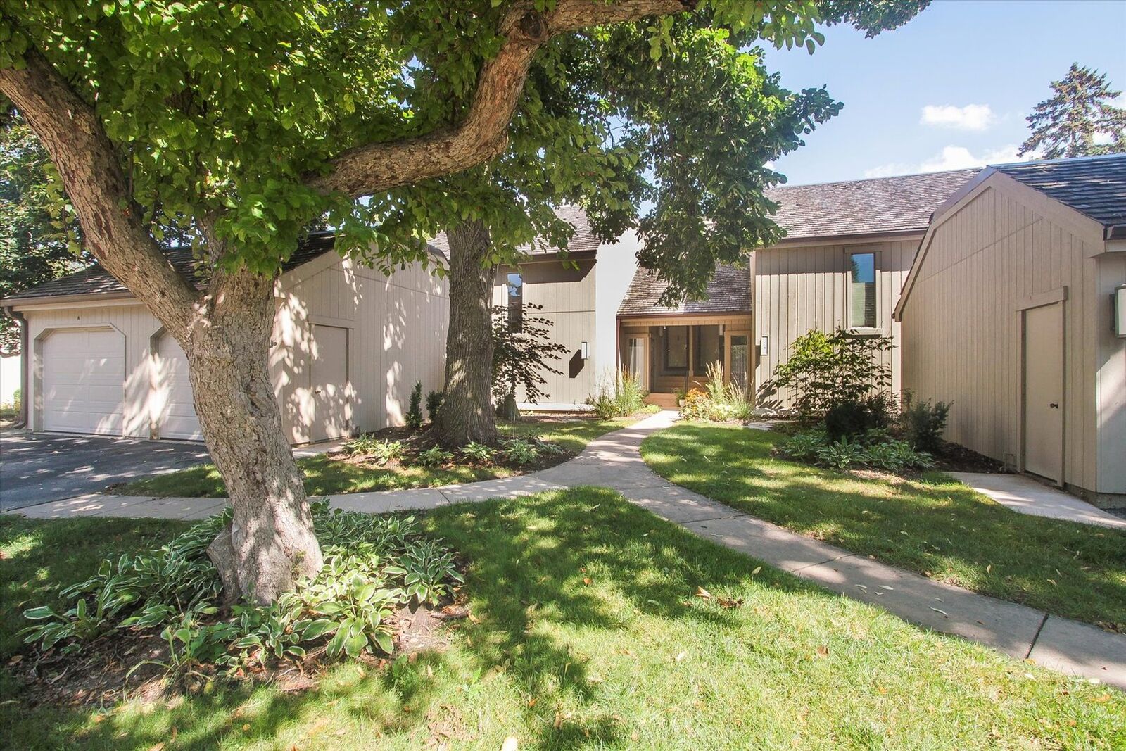 Property Photo:  78A Foxwood Lane M169  IL 60010 