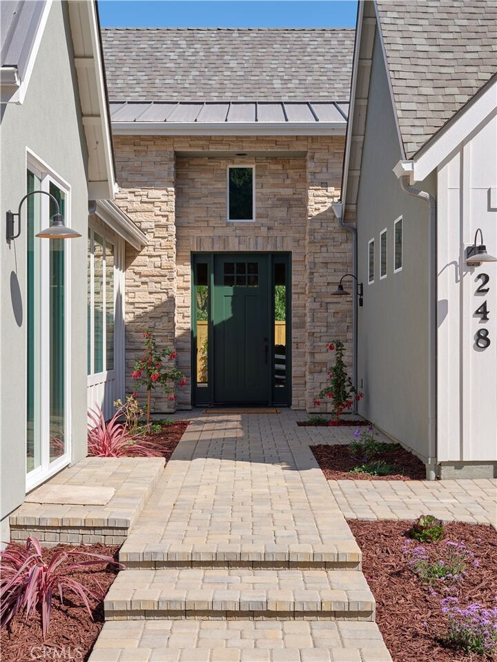 Property Photo:  248 Cobble Creek Way  CA 93420