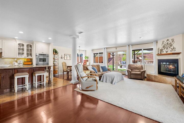 Property Photo: 11844 Via Granero CA 92019