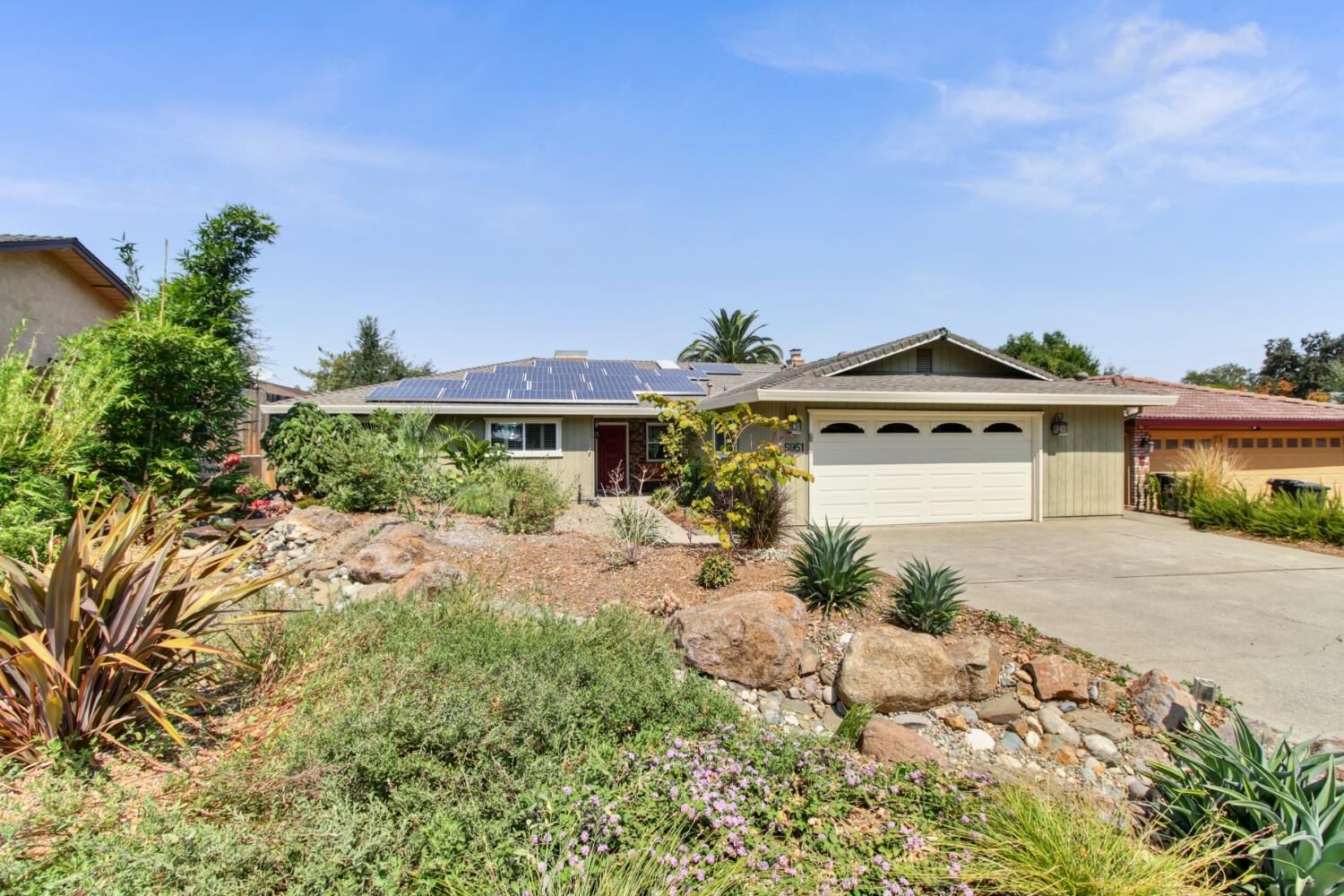 Property Photo:  5951 Lincoln Hills Way  CA 95608 