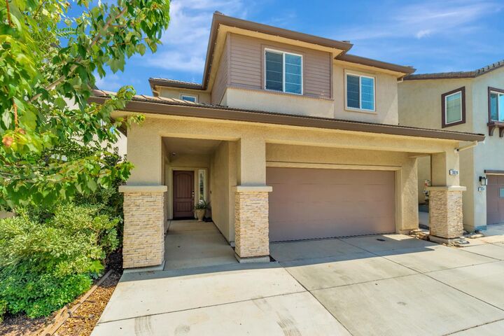 Property Photo: 3628 Landmark Circle CA 95356