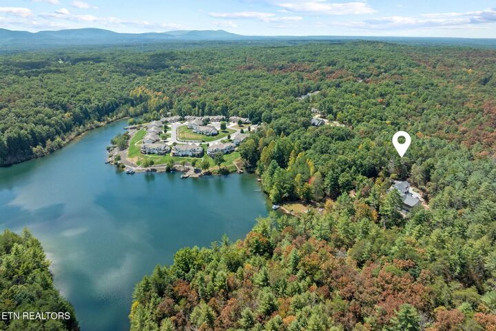 Property Photo:  33 Hunterwood Court  TN 38558 