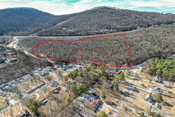 Property Photo:  13 Dug Hill Road  AL 35741 