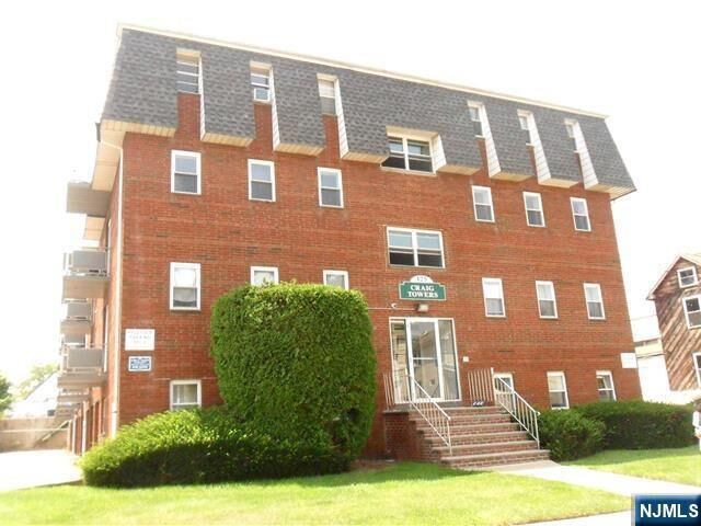 Property Photo:  125 Lawrence Street 12B  NJ 07601 