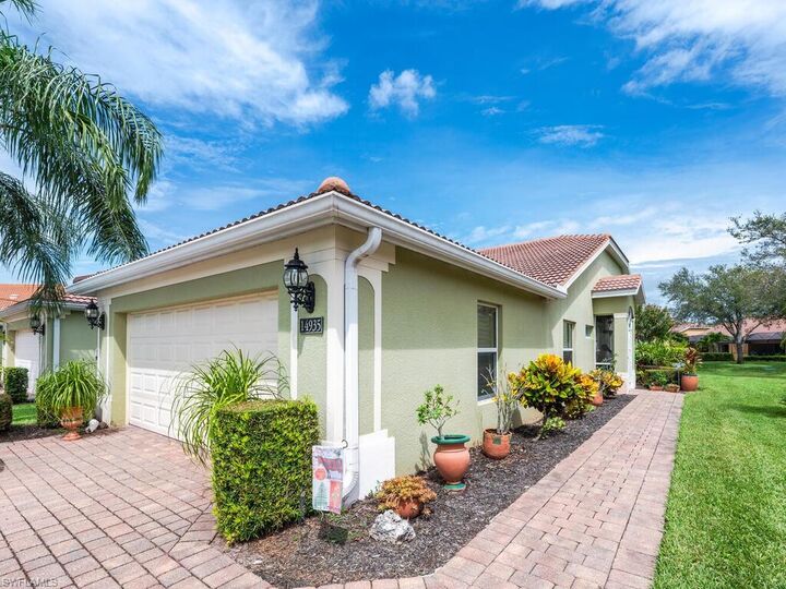 Property Photo: 14935 Volterra Ct FL 34120