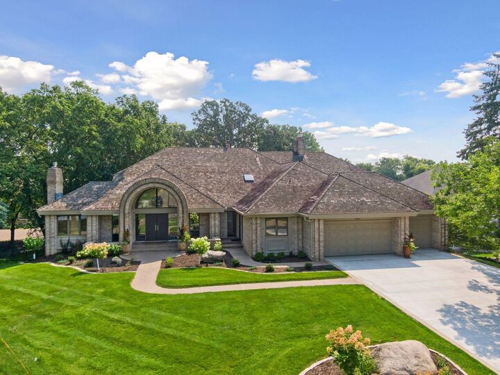 Property Photo: 11886 Tapestry Lane MN 55305