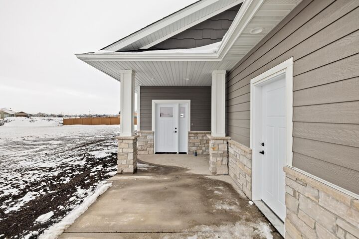 Property Photo:  3165 66th Avenue S  ND 58104 