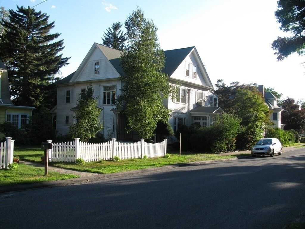 Property Photo:  9 Shattuck Street 9  MA 01760 