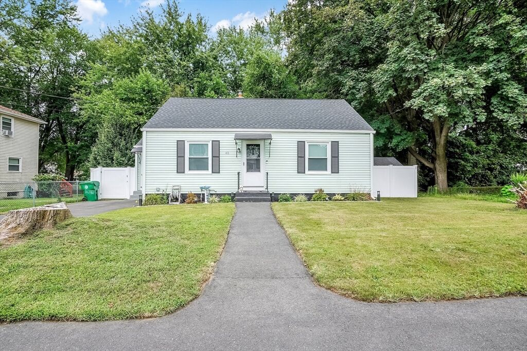 Property Photo:  40 Greenwich St  MA 01013 