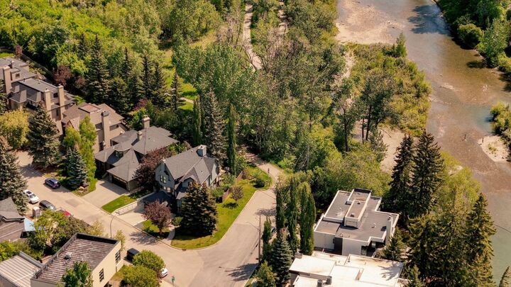 955 Rideau Road SW  Calgary AB T2S 3A7 photo