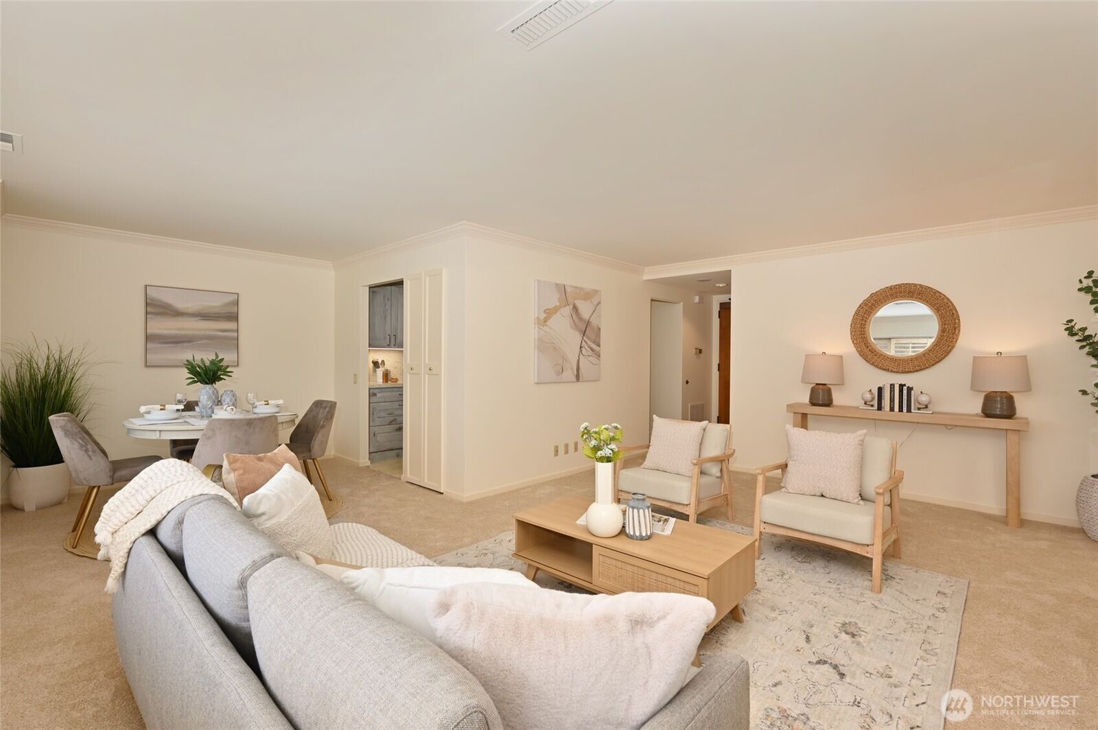 Property Photo: 1301 Spring Street 6E WA 98104