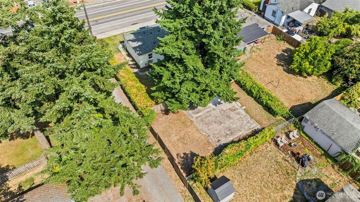 Property Photo:  2322 S 15th Street  WA 98405 