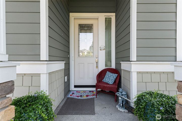 Property Photo: 3806 Eagledale Court SE WA 98513