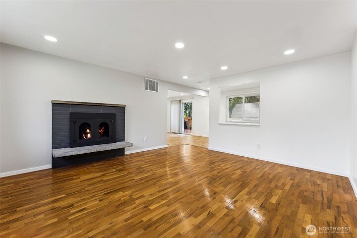 Property Photo:  2104 S 253rd Street  WA 98198