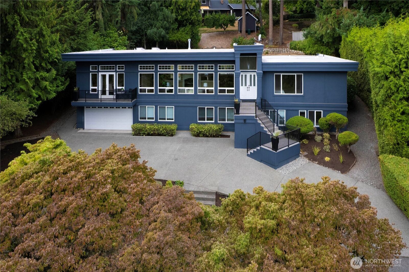 Property Photo: 6145 93rd Avenue SE WA 98040