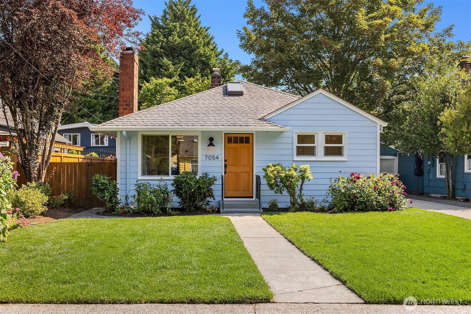 Property Photo: 7054 38th Avenue NE WA 98115