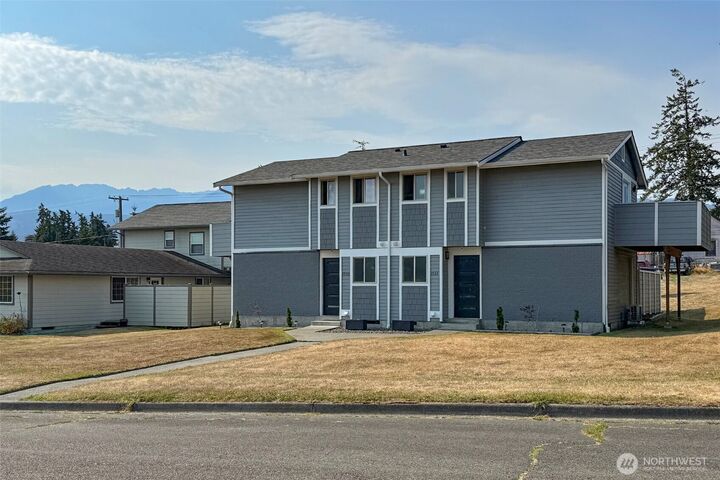 1530 1532 W 7th Street  Port Angeles WA 98363 photo