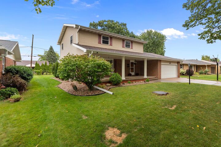 Property Photo:  363 N Roger Street  WI 54136 