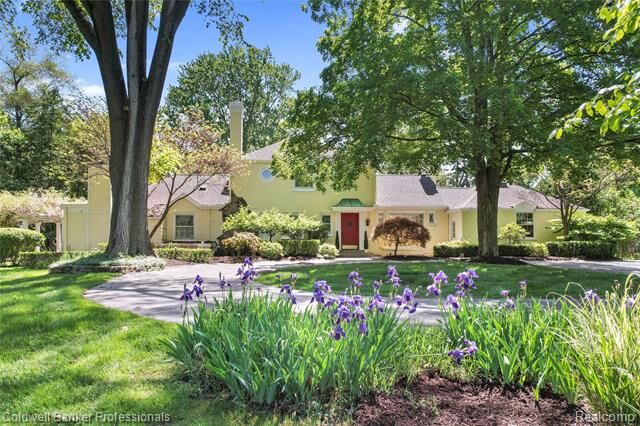 Property Photo: 19905 Beverly Road MI 48025