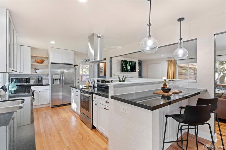 Property Photo:  7074 S Lakeview Street  CO 80120 