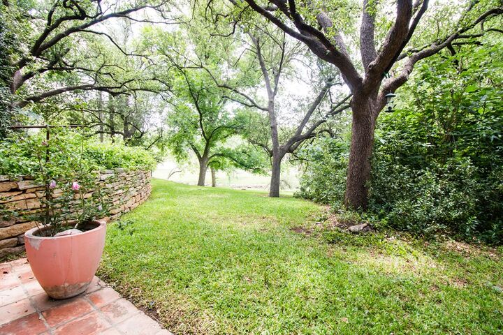 Property Photo: 27 Yucca St TX 76901