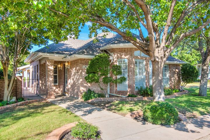Property Photo: 3 Southridge Dr TX 76904