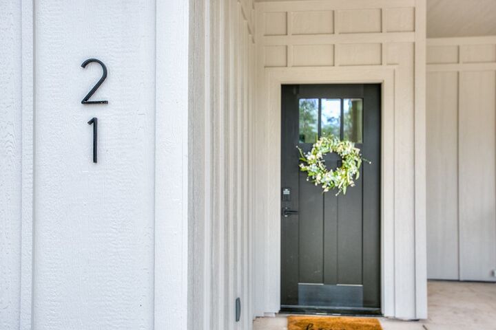 Property Photo: 21 W 20th St TX 76903
