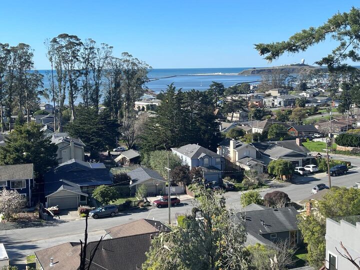 Property Photo:  001 Columbus  CA 94018 