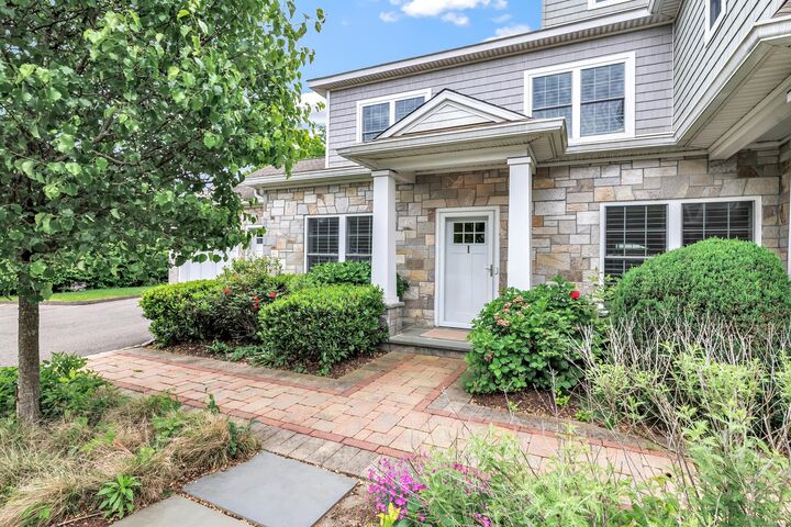 2180 Kings Highway 1  Fairfield CT 06824 photo