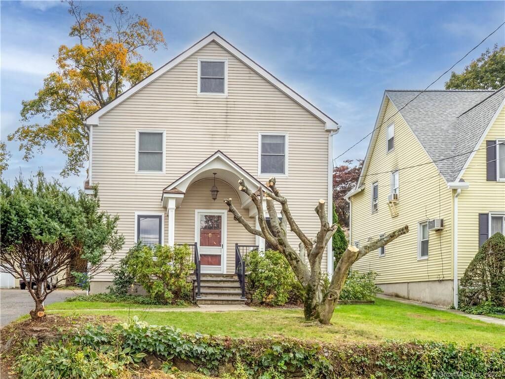 Property Photo:  8 Maplewood Terrace  CT 06851 