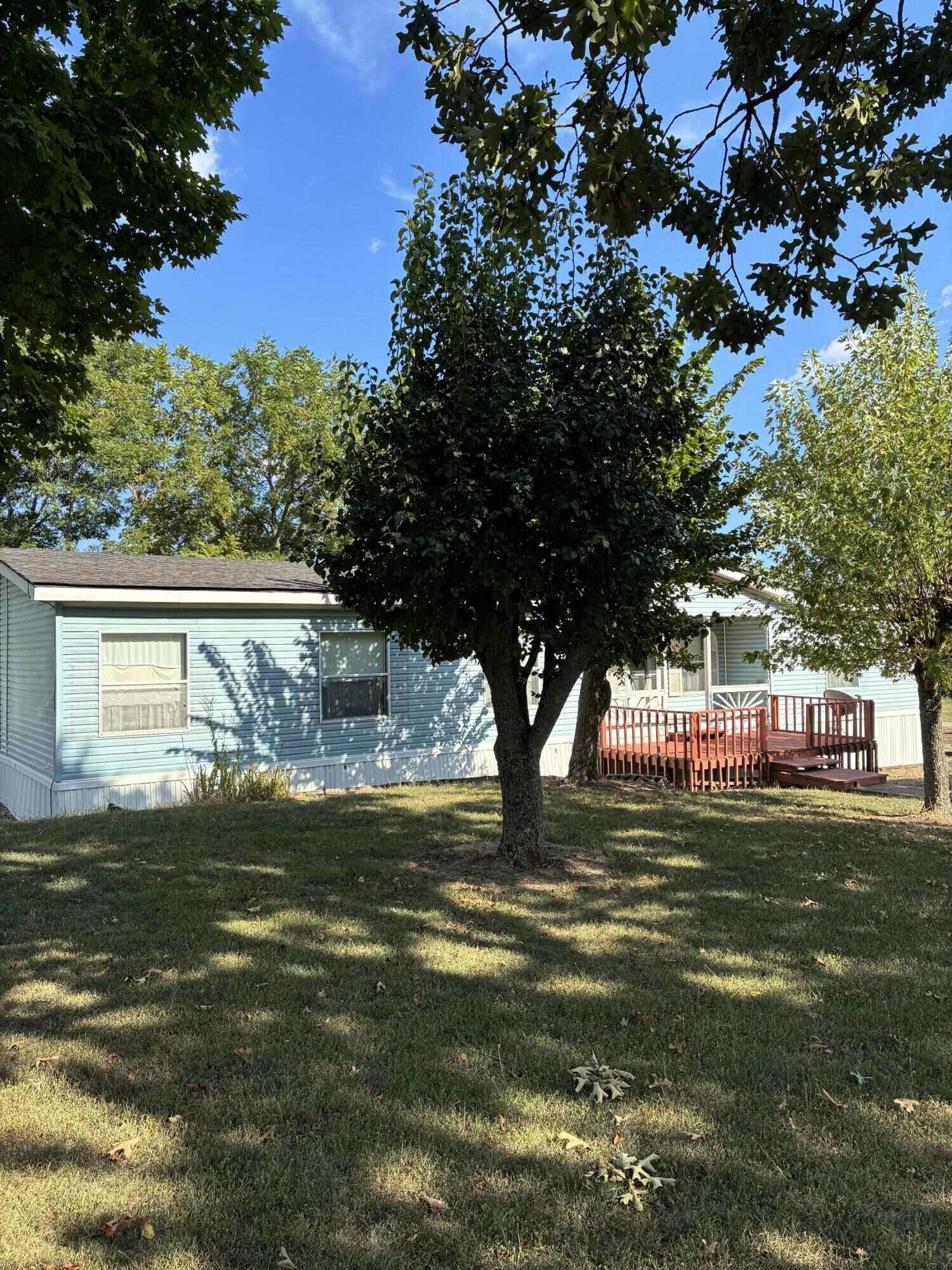 Property Photo:  2006 Wall Road  MO 65711 