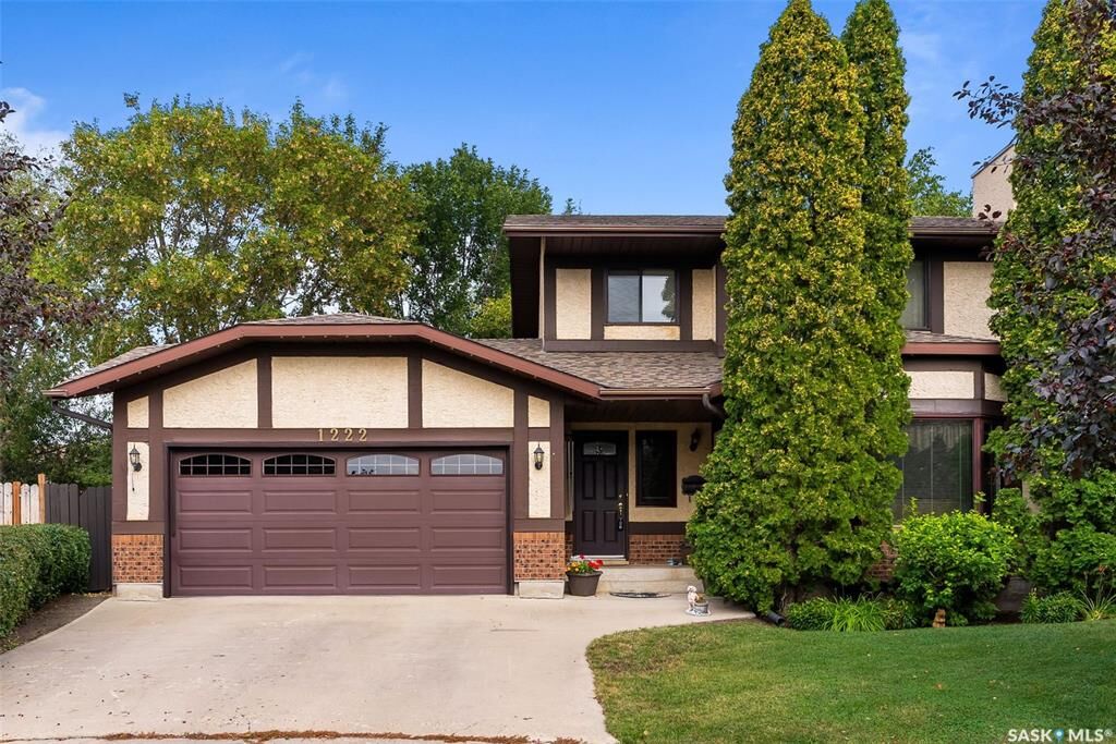 Property Photo: 1222 Catley Bay N SK S4X 3A2