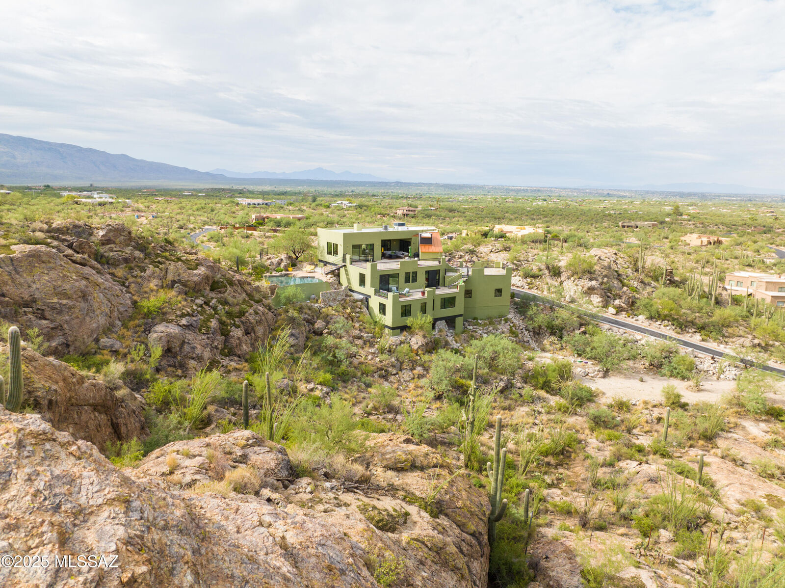 Property Photo:  3898 N Camino Ojo De Agua  AZ 85749 