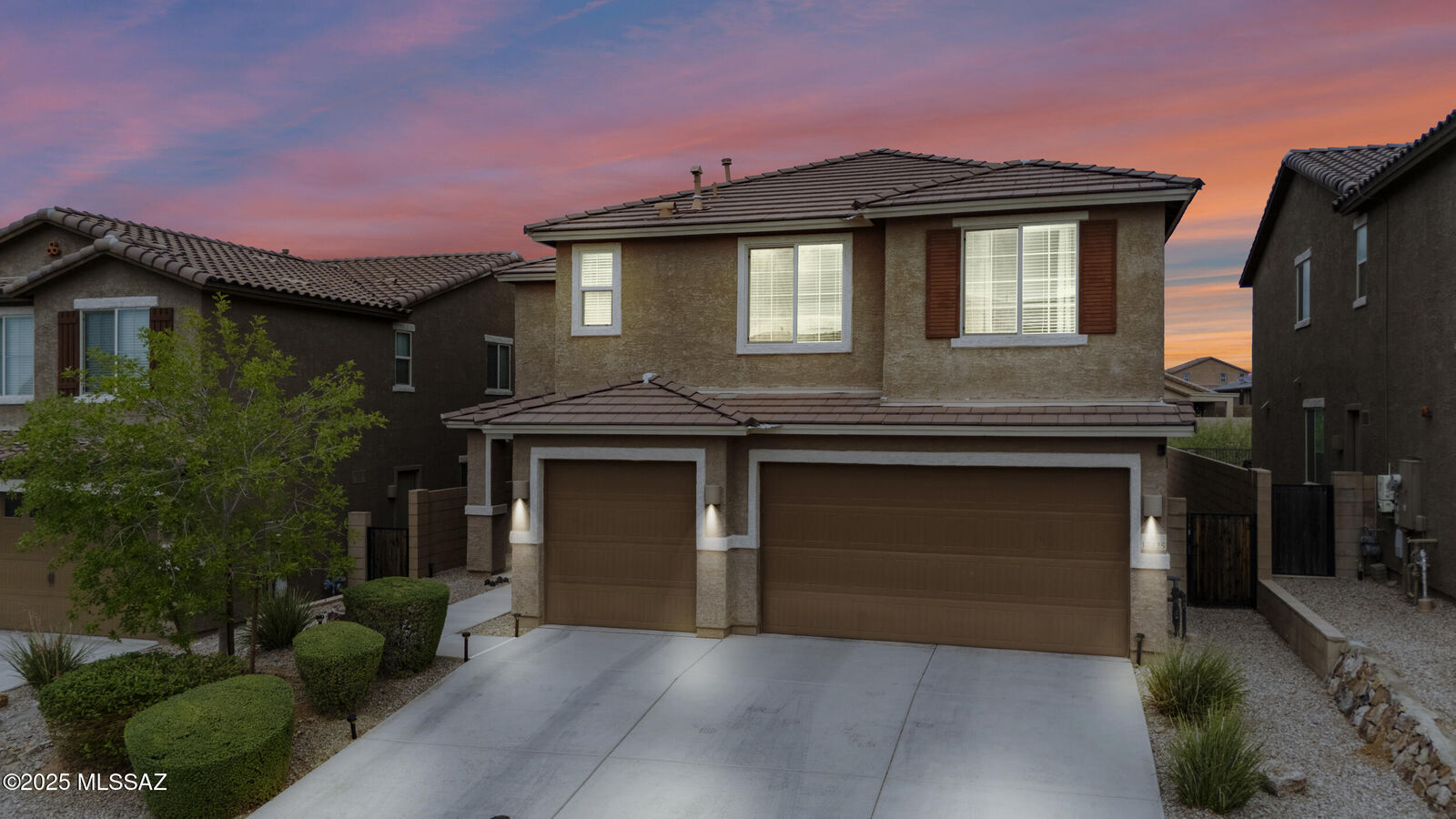 Property Photo: 17225 S Nicholas Falls Drive AZ 85641