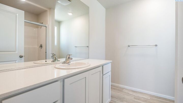 Property Photo: 6013 Road 115 WA 99301
