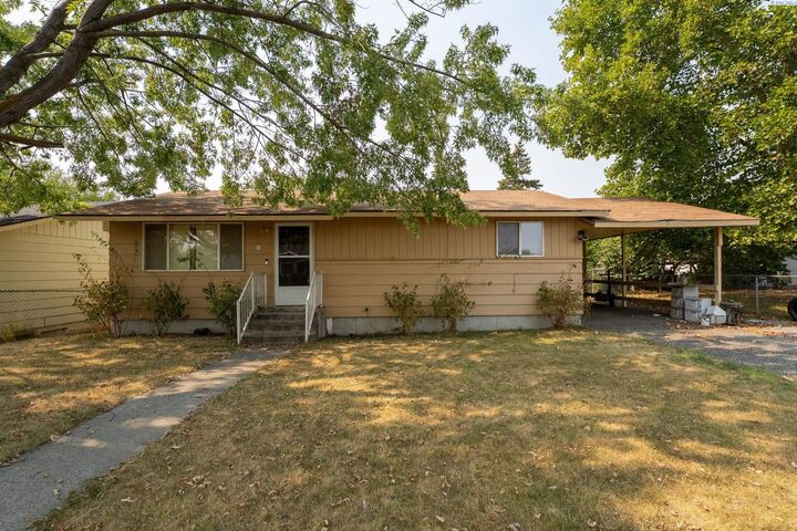 512 S Douglas Ave  Pasco WA 99301 photo