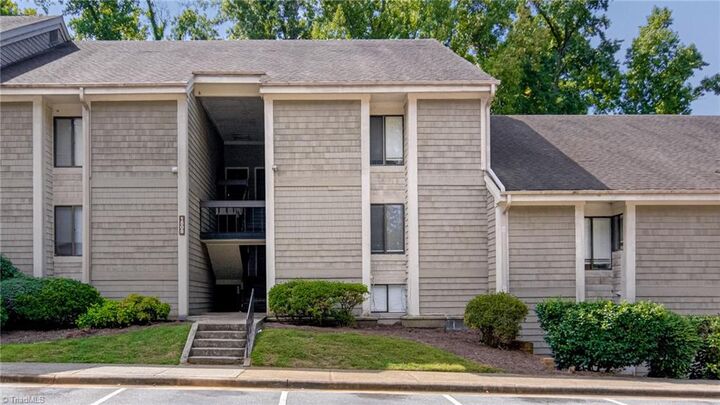 Property Photo: 1508 Benjamin Parkway C NC 27408