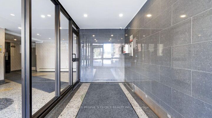 Property Photo:  839 Roselawn Avenue 404  ON M6B 1B5 